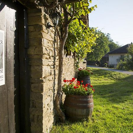 Little River Guest House Gabrovo Exterior foto